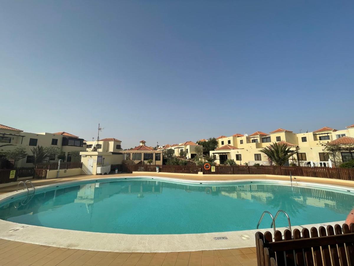 شقة Teresita Deluxe With Pool كاليتا ذي فوستي المظهر الخارجي الصورة